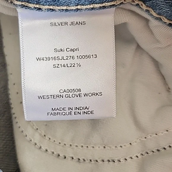 Silver Jeans Suki Capri - Picture 6 of 6